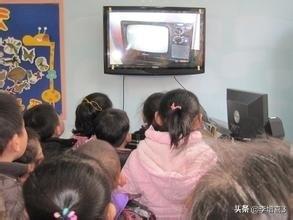 有什么適合下飯的電視劇或綜藝？